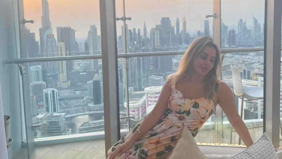 صورة مميزة: سيدة الأعمال أية حداد تخضع لجلسة تصوير جديدة