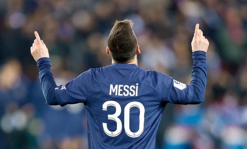 عكاظ ميسي يوقع للهلال السعودي خلال 48 ساعة