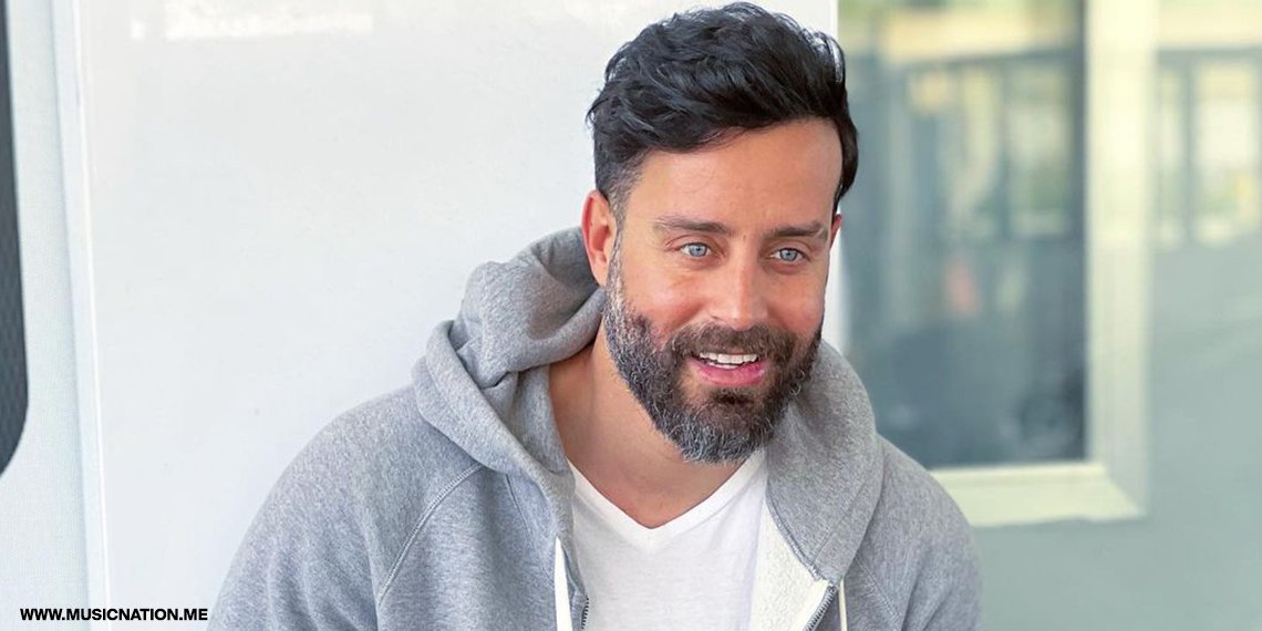 سعد رمضان يسترخي على ألحان خلص الوقت