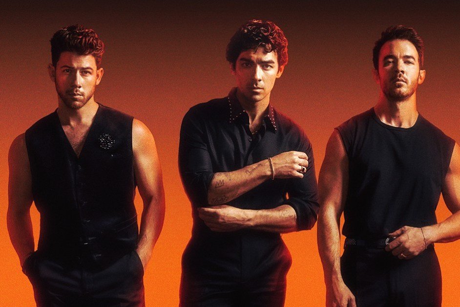 Jonas Brothers يعلنون جولة ضخمة في 45 مدينة بعد نفاد تذاكر حفلات نيويورك