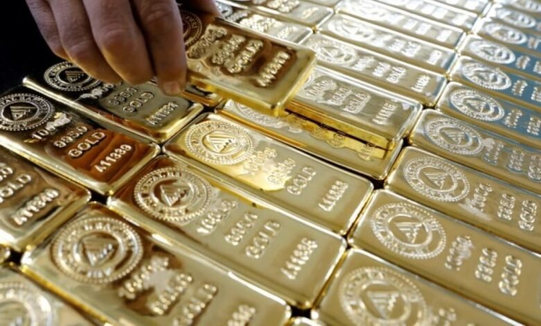 الأسواق العالمية: الذهب قرب أعلى مستوى في 3 أشهر والنفط يتراجع
