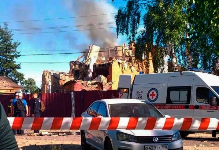 صورة مميزة: روسيا تهدد بريطانيا بـ«عواقب» بعد تقارير عن استخدام مسيّرات بريطانية في ضرب العمق الروسي