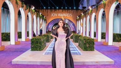 الممثلة فرح عمرو تتألق بحضورها في حفل Joy Awards 2026 بالرياض