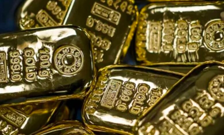 النفط قرب 94 دولاراً للبرميل.. توترات مضيق هرمز تدعم الأسعارالذهب يقترب من 4600 دولار للأونصة.. ومكاسب أسبوعية بنحو 5%
