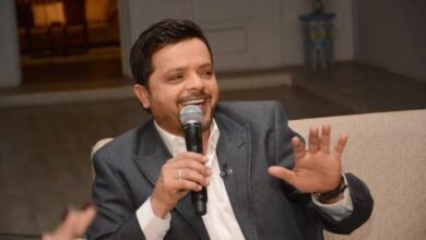 محمد هنيدي يكشف حقيقة خلافه مع عادل إمام بعد فيلم بخيت وعديلة