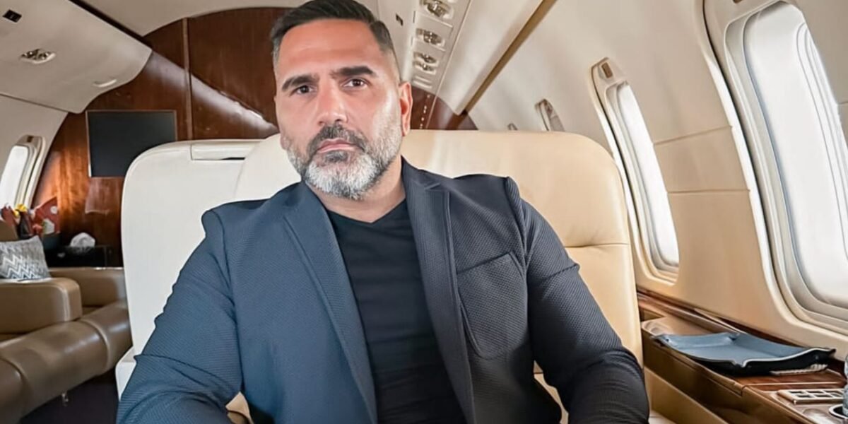 هادي عبد الهادي نحن ملتزمون بالاستثمار في أحدث التقنيات لتحسين خدمات Universal Jets